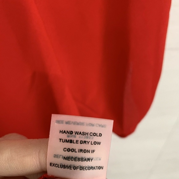 ⚜️ 4/$25 SALE! 41 Hawthorn Red Hidden Btn Blouse - Picture 6 of 8